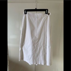 Zara skort. Skirt in the front and pants in the back. Size M